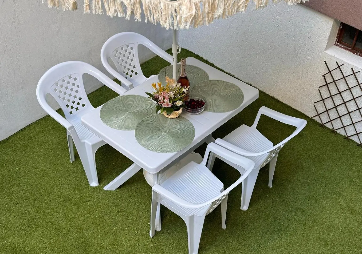 Goldy Central Beach Apartment With Private Garden Burgas 0*,