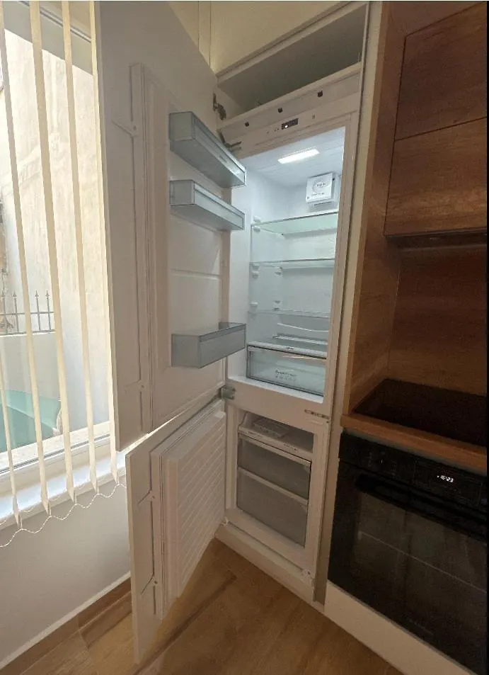 Goldy Central Beach Apartment With Private Garden Burgas Bulgarie